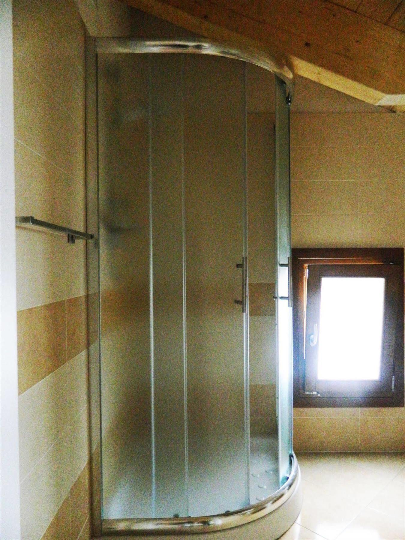 ליצאנו אין בלוודרה Piccolo Hotel מראה חיצוני תמונה