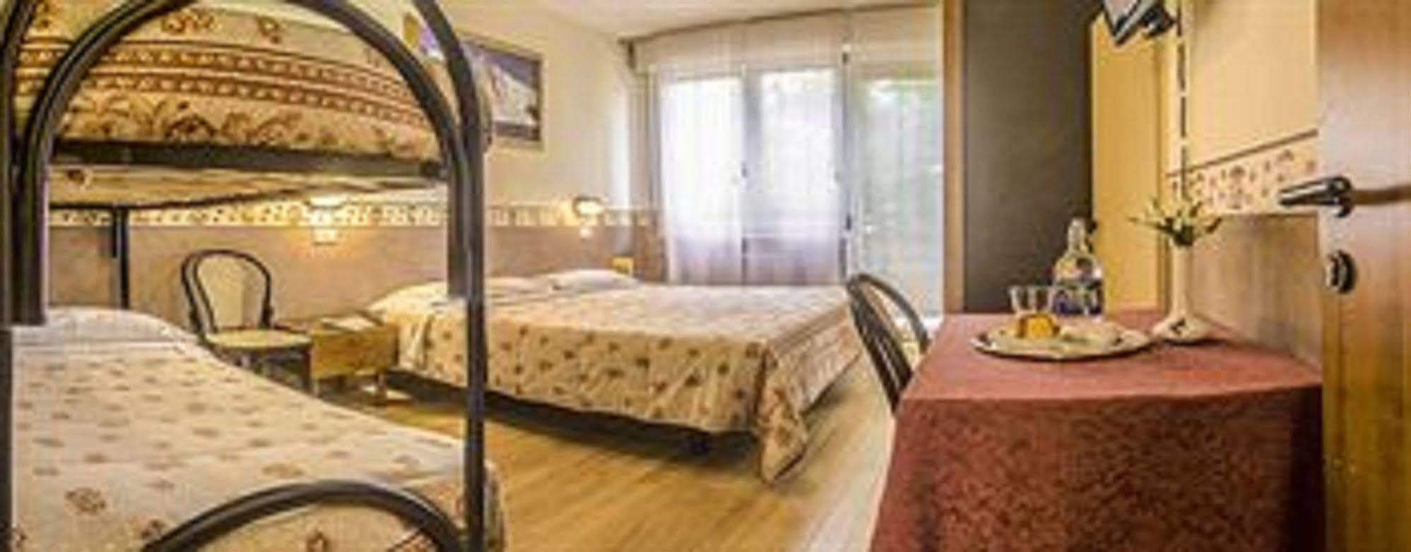 ליצאנו אין בלוודרה Piccolo Hotel מראה חיצוני תמונה